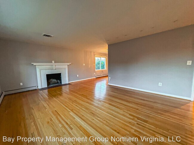 Foto del edificio - 4 br, 3 bath House - 6944 Park Ave