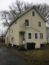 Building Photo - 222 W Molloy Rd