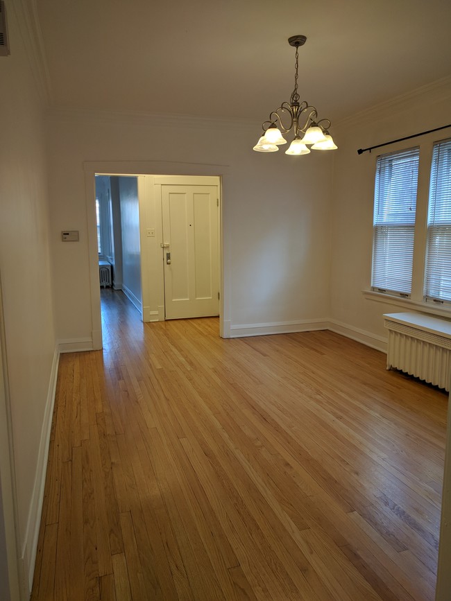 Dining Room - 2234 N Campbell Ave