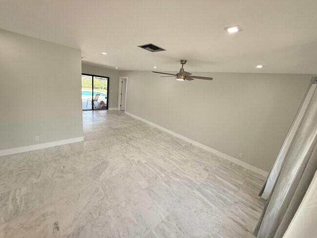 Foto del edificio - 4760 NW 5th Ln