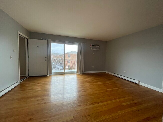 Foto del edificio - 6450 S New England Ave