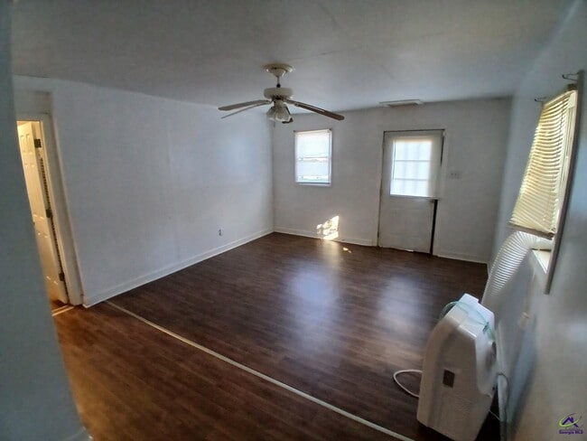 Foto del edificio - 218 Hunt St