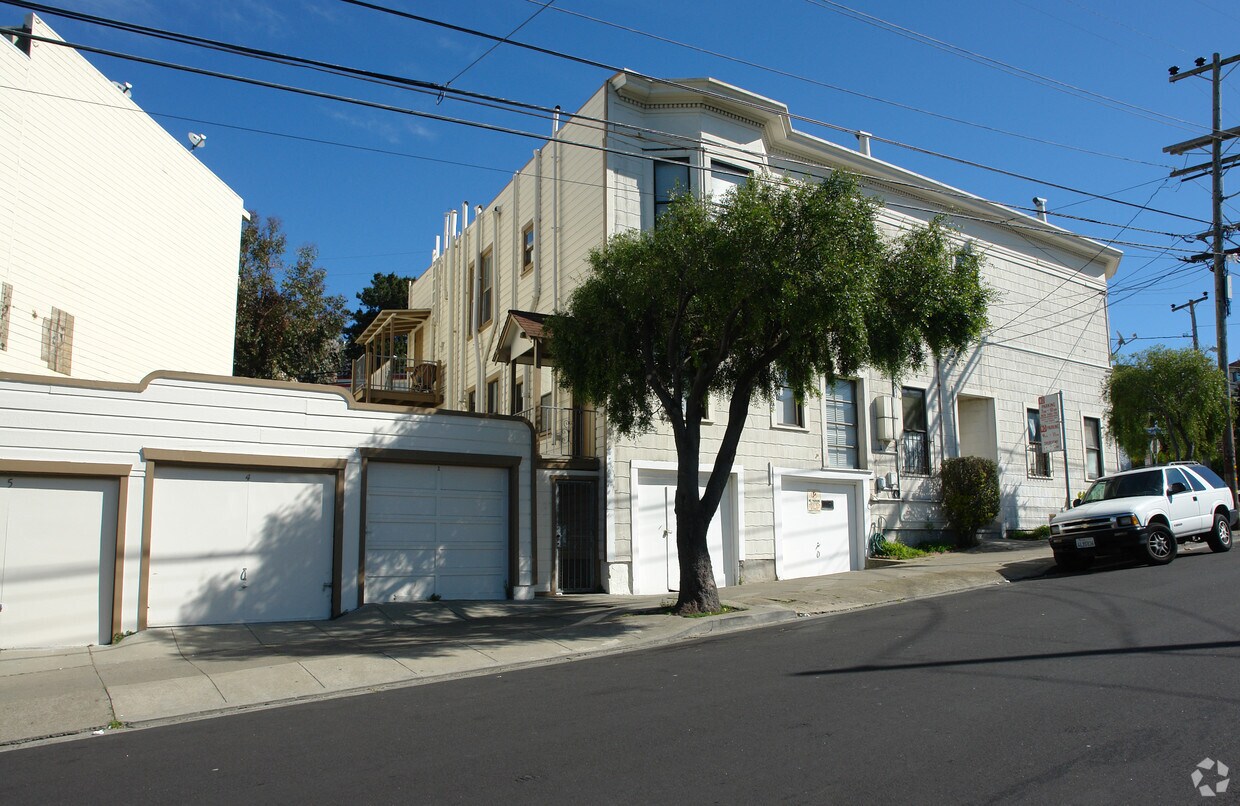 102 Hillcrest Dr, Daly City, CA 94014 Apartments in Daly City, CA