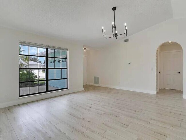 Foto del edificio - 2558 SW Chestnut Ln