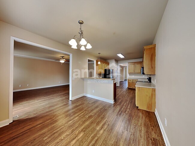 Building Photo - 2017 Keene Cir