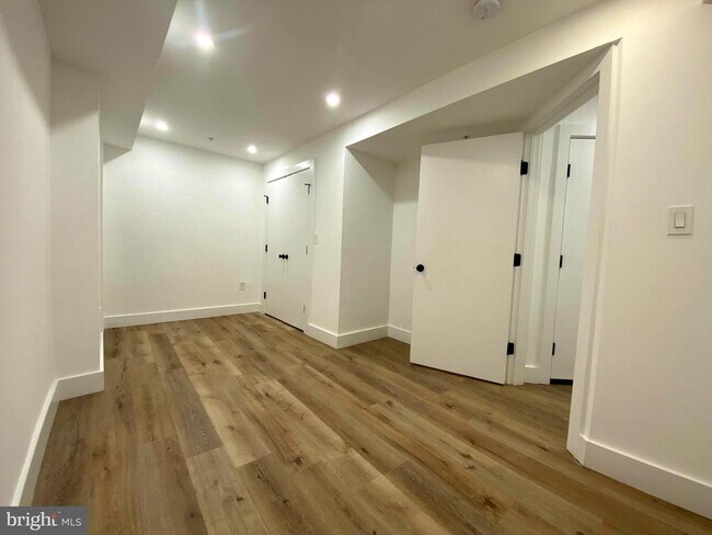 Foto del edificio - 3126 16th St NW