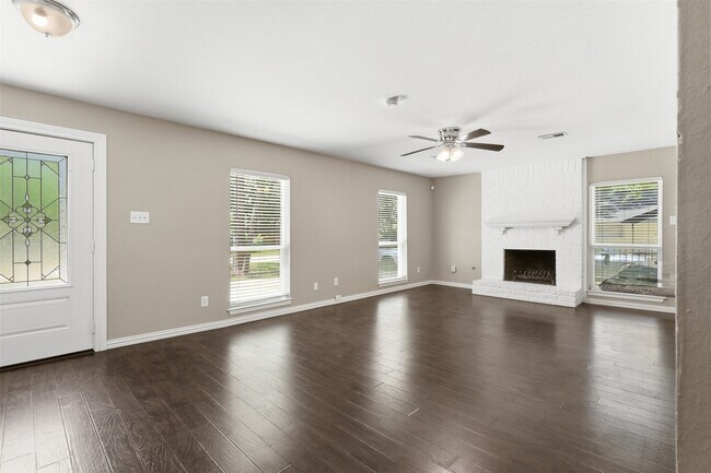 Building Photo - 971 N Red Cedar Cir