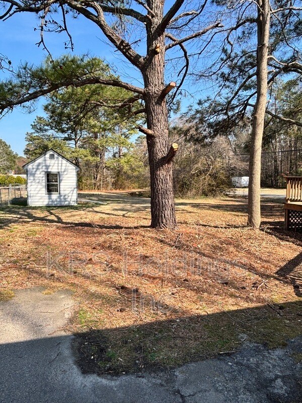 Foto del edificio - 8501 Ackley Ave