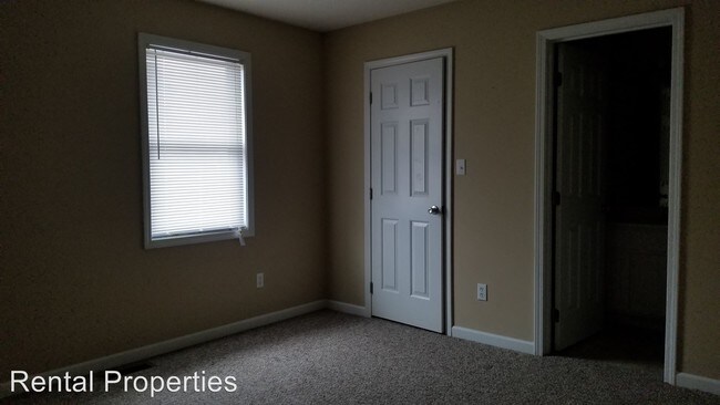 Building Photo - 151 Candle Ct