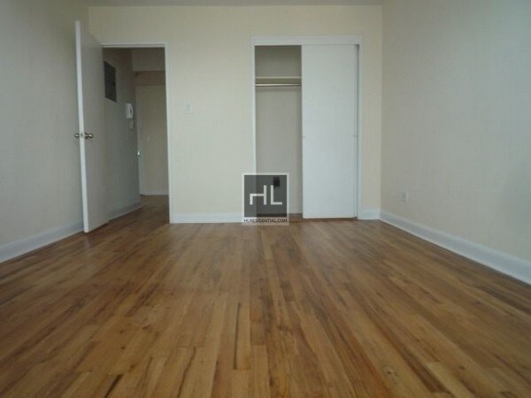 Building Photo - 2750 Homecrest Ave