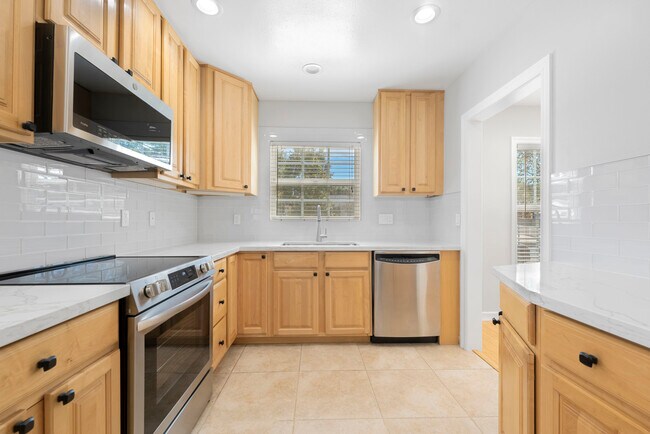 Building Photo - 22111 Costanso St