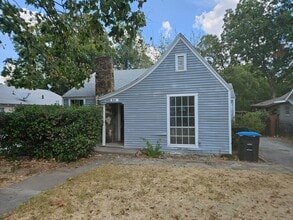 Building Photo - 2116 Loving