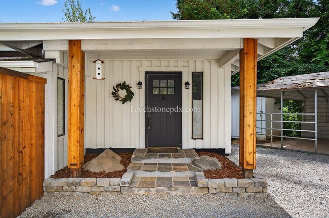 Foto del edificio - 4.5 Acre Dream Home in Oregon City Awaits