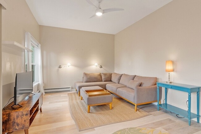 Building Photo - 105 Granite St