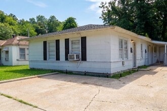 Building Photo - 1148 Dudley Ln