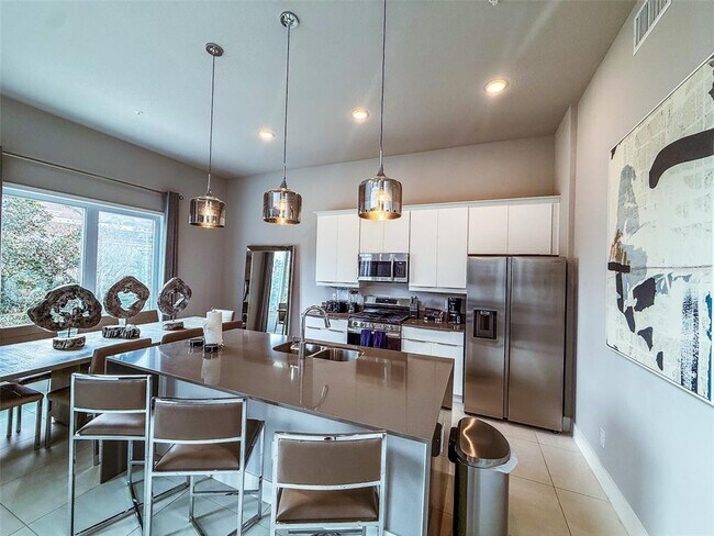 Foto del edificio - 7760 Sandy Ridge Dr