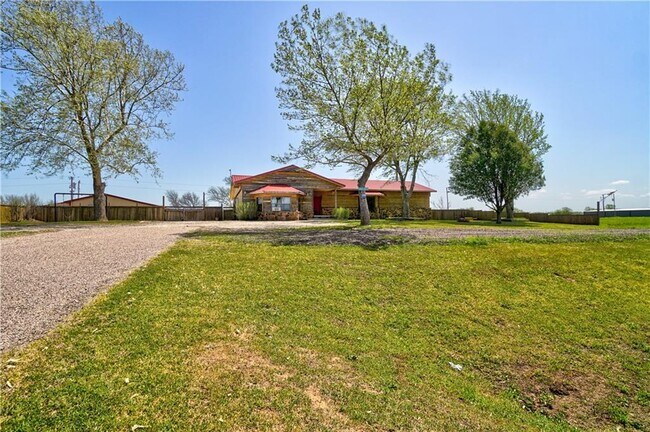 Foto del edificio - 980580 S Hwy 99