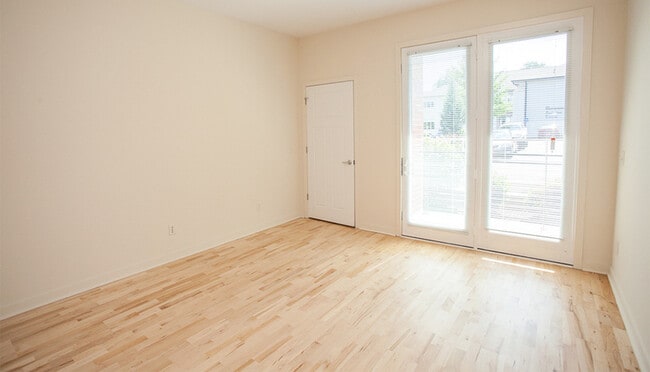 Photo - 242 E Water St Apartment