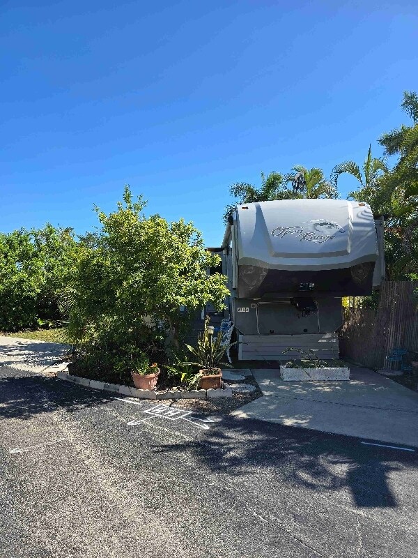 Foto principal - 16900 S Tamiami Trl
