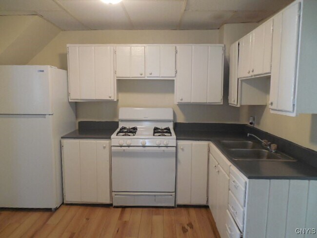 Foto del edificio - 835 Ann St