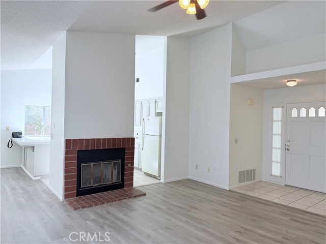 Building Photo - 39330 Gainsborough Dr