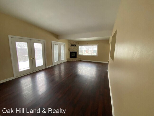 Building Photo - 3 br, 2.5 bath House - 1392 Vandenberg Circle
