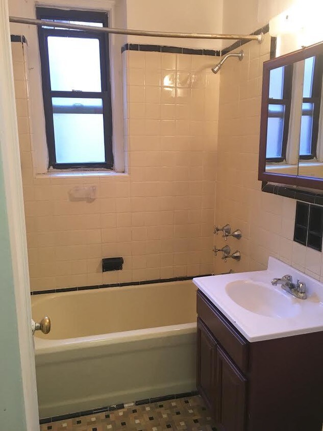 Foto del edificio - 10824 71st Ave