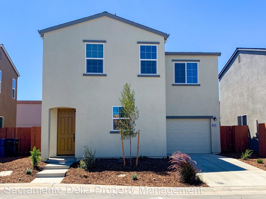 Primary Photo - 6783 Mangosteen Ln