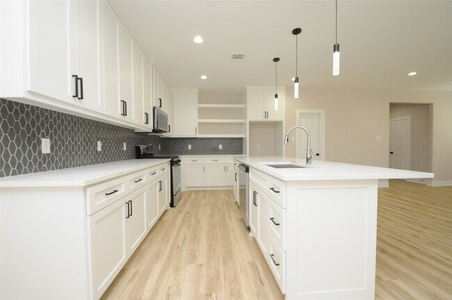 Foto del edificio - 8203 Gladstone St