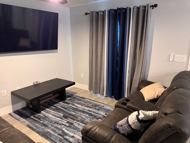 Foto del edificio - 3667 Michigan Ave