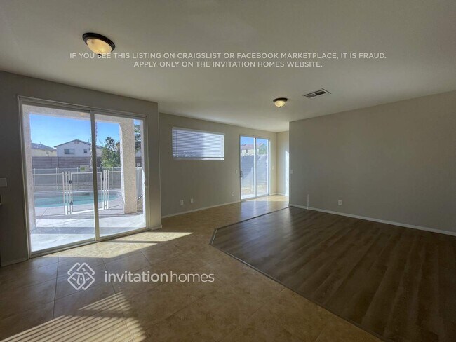 Building Photo - 3608 Russian Olive St