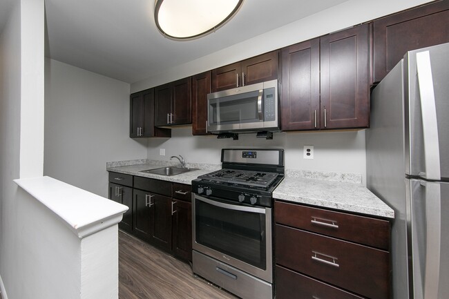 Kitchen-Classic - Canterbury Apartments