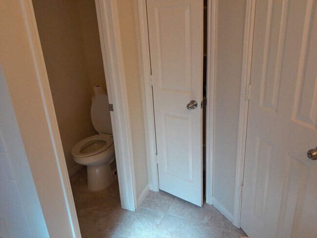 Foto del edificio - 1919 Doliver Cir