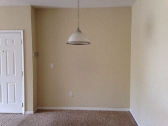 Foto del edificio - 5521 Legacy Crescent Pl
