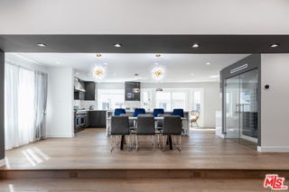 Foto del edificio - 18721 Hatteras St