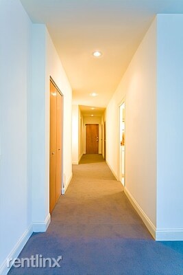 Building Photo - 1411 Walnut St