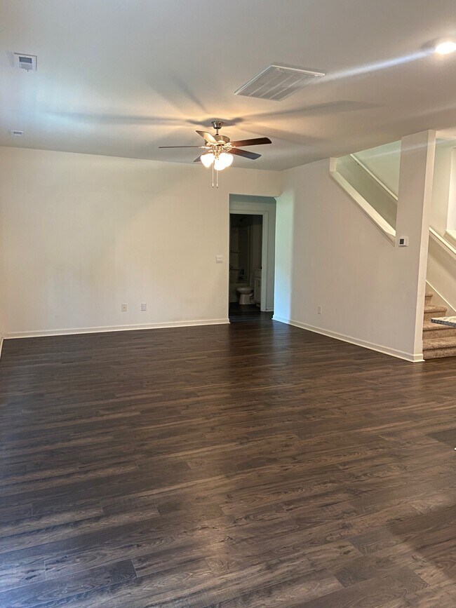 Foto del edificio - 7044 Turnberry Highlands Cv