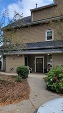 Building Photo - 996 East St