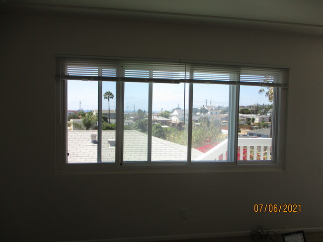Building Photo - 2314 Chatsworth Blvd