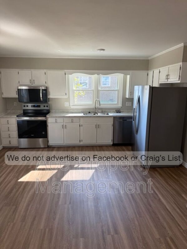 Foto del edificio - 643 Wakefield Dr