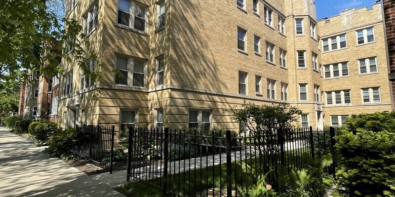 Primary Photo - 6439 N. Newgard