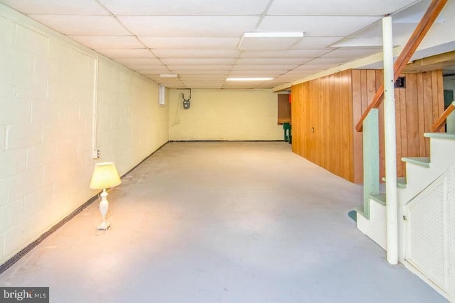Building Photo - 7007 Linden Ave