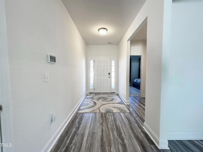 Building Photo - 5 Misty Grv Trl