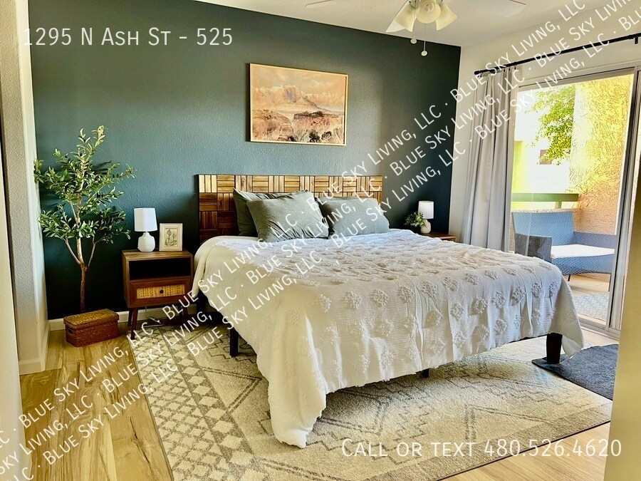 Foto principal - 1295 N Ash St