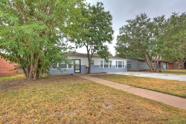 Building Photo - 4205 41st St