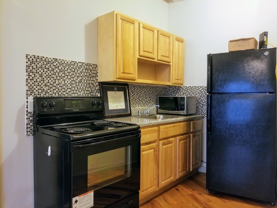 Foto principal - 28-28 41st Ave
