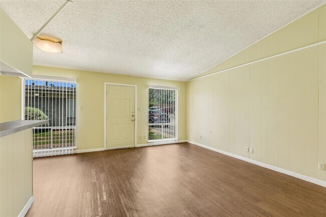 Foto del edificio - 612 W 51st St