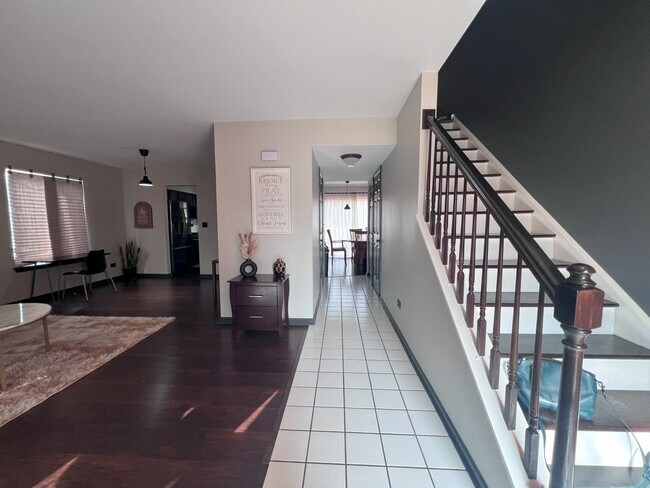 Foto del edificio - 2051 Crossing Ln