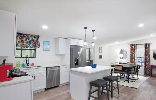 Foto del edificio - 1951 NW 119th Ct