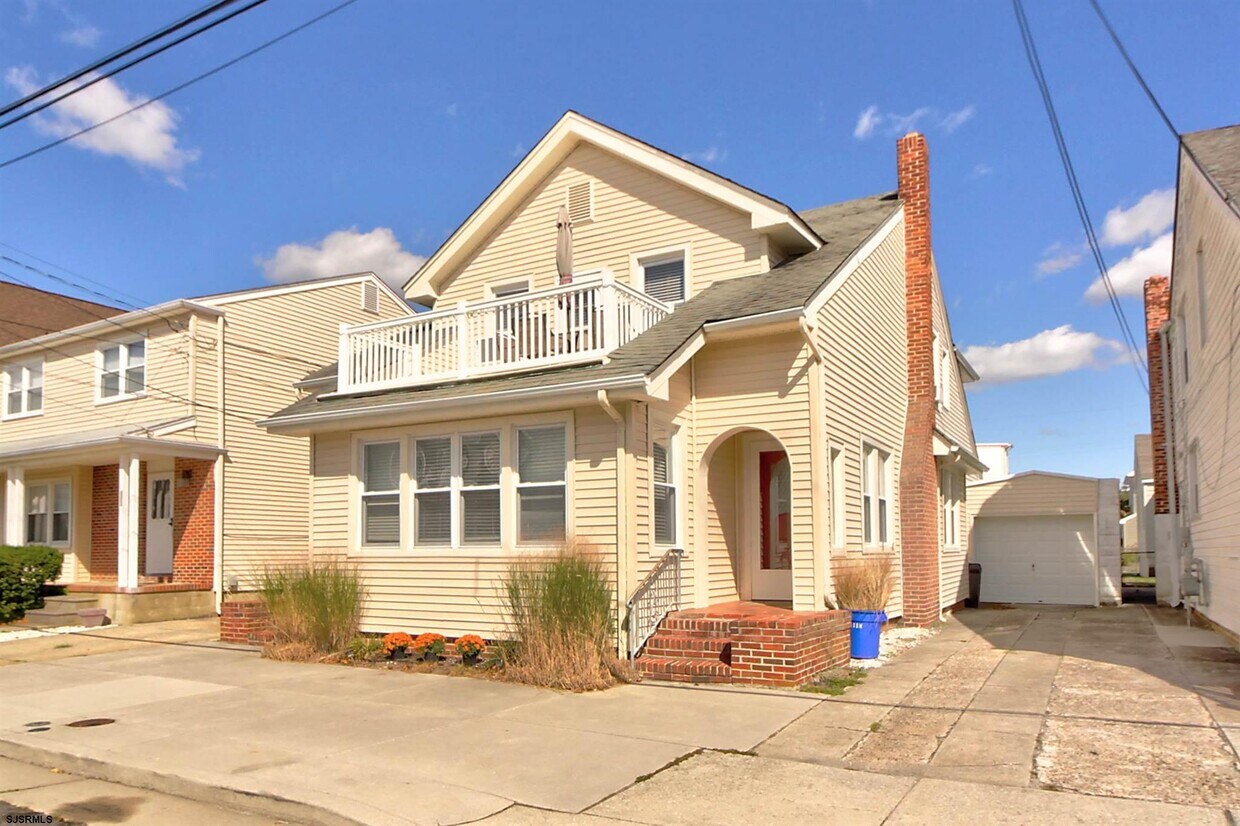 111 N Jasper Ave, Margate City, NJ 08402 Townhome Rentals in Margate